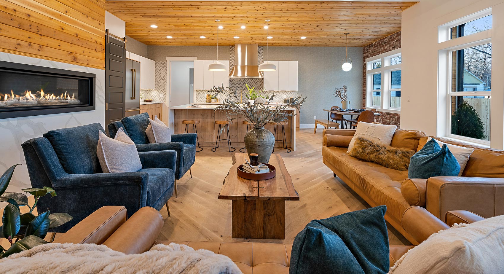Cozy Living Room With Warm Tones